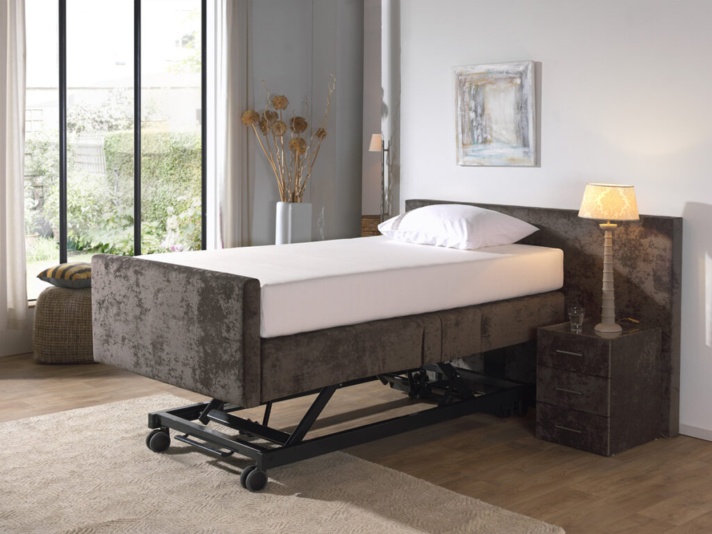 Superio 120 naakt pos 03 (1200x900)