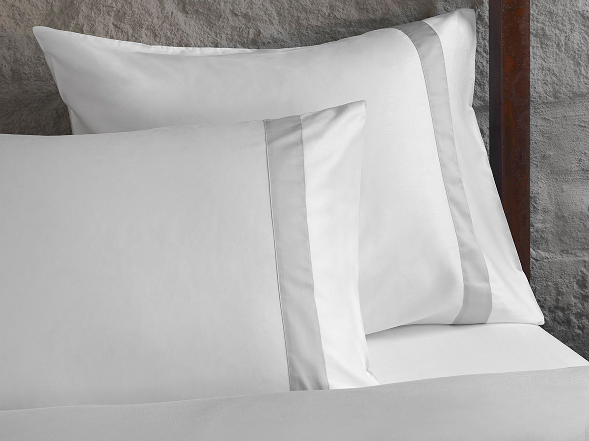 Dommelin Dekbedovertrek Listra 100% Katoen Satijn - Wit/Zilver | 140x200/220 cm + 1 kussensloop - Afbeelding 2